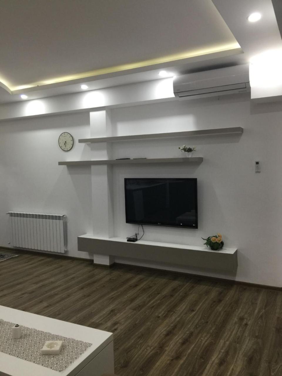 Family Apartment Tbilisi Buitenkant foto