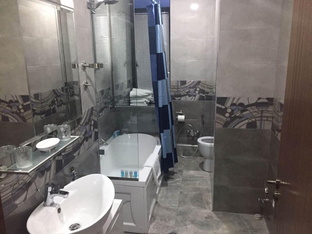 Family Apartment Tbilisi Buitenkant foto